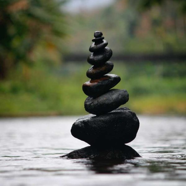 Steine - Achtsamkeit und Gleichgewicht